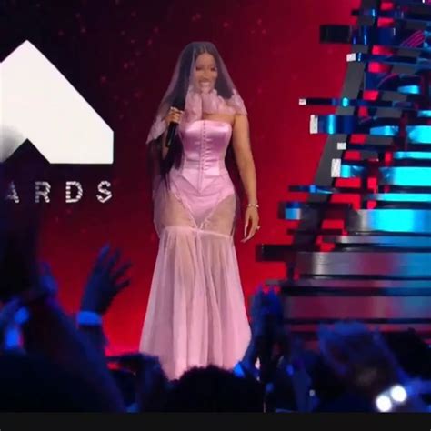 Nicki Minaj Has a Major Wardrobe Malfunction: They ‘Saw  .